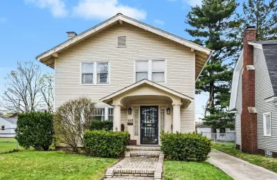 1112 Blaine Ave