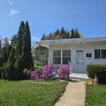 174 Wellington St