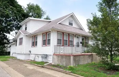 29 8th Ave